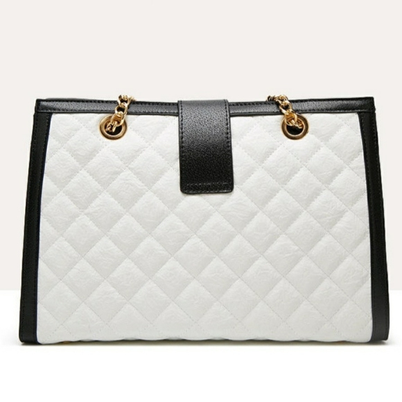 BLACK AND WHITE HANDBAG WITH GOLD CHAIN STRAPS (KELOLADS) BRAND SIZE 35'… - Picture 6 of 11